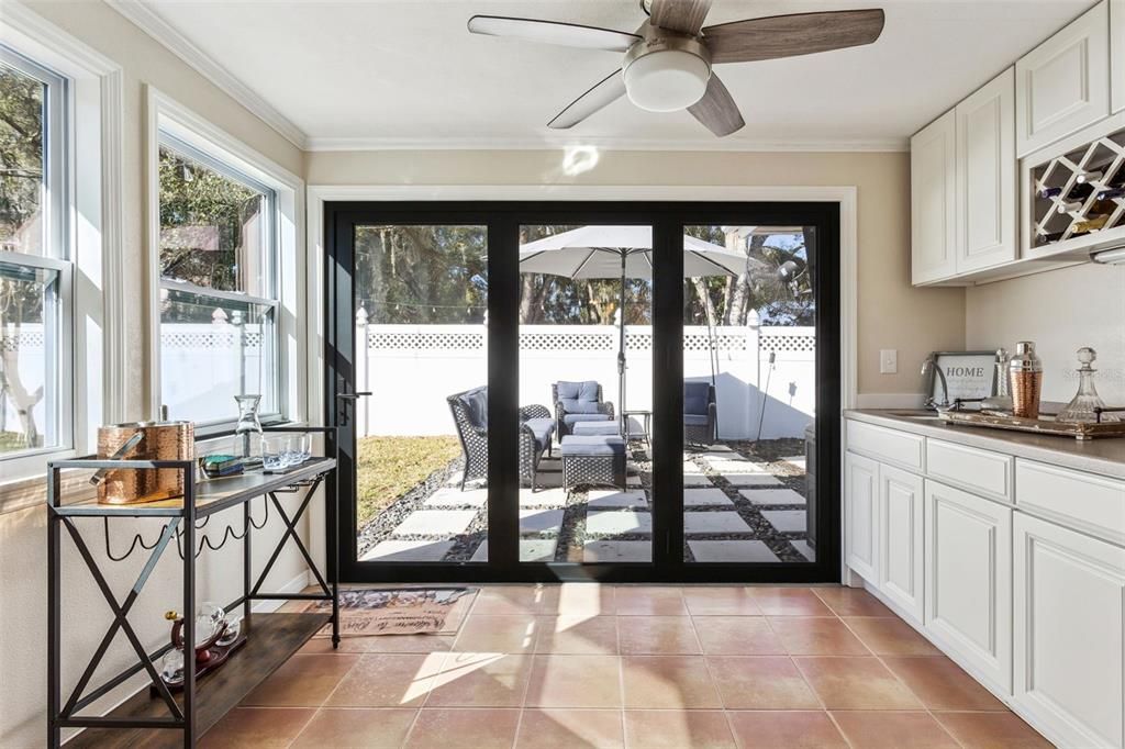En Venta: $960,000 (3 camas, 2 baños, 2021 Pies cuadrados)