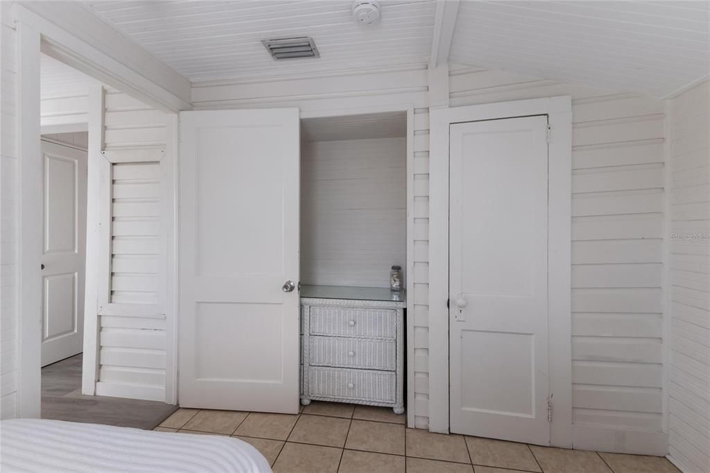 For Sale: $4,200,000 (8 beds, 0 baths, 3503 Square Feet)
