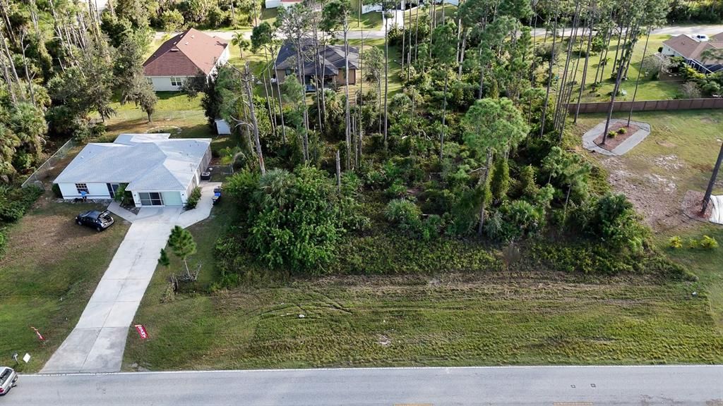 На продажу: $79,900 (0.46 acres)