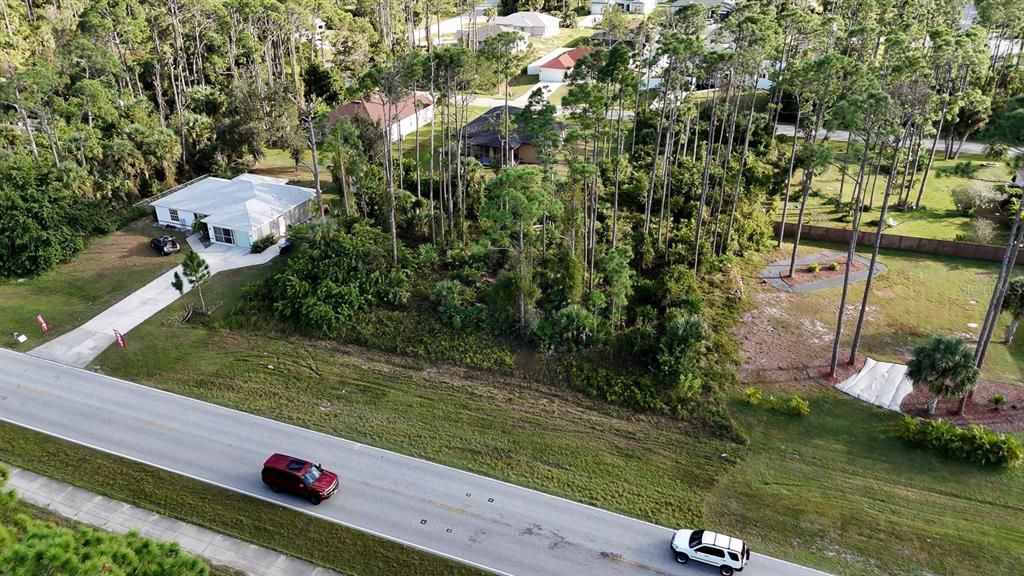 На продажу: $79,900 (0.46 acres)