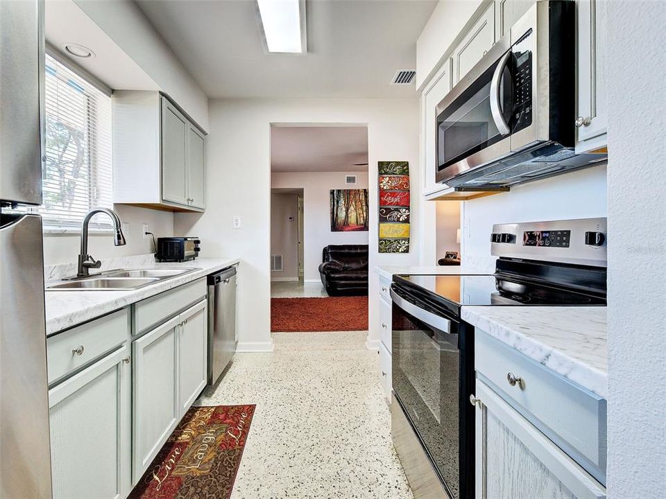 Activo con contrato: $187,500 (3 camas, 1 baños, 1069 Pies cuadrados)