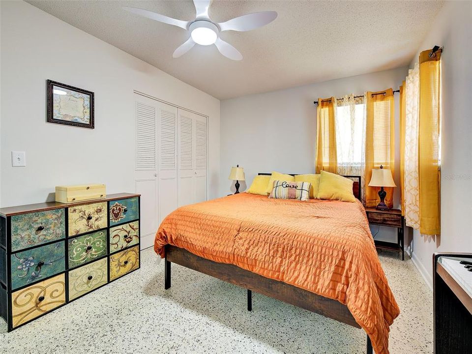 Activo con contrato: $187,500 (3 camas, 1 baños, 1069 Pies cuadrados)