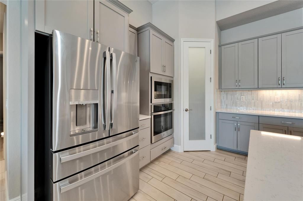 En Venta: $850,000 (5 camas, 4 baños, 3600 Pies cuadrados)
