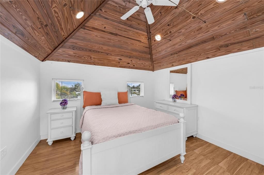 For Sale: $4,200,000 (8 beds, 6 baths, 3503 Square Feet)