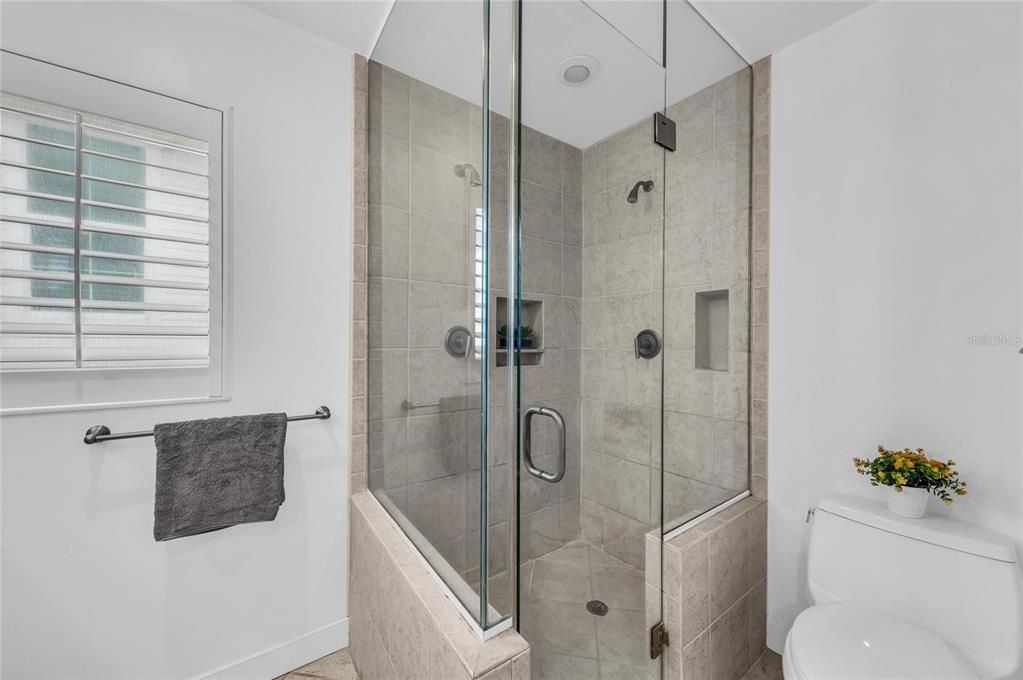 For Sale: $4,200,000 (8 beds, 6 baths, 3503 Square Feet)