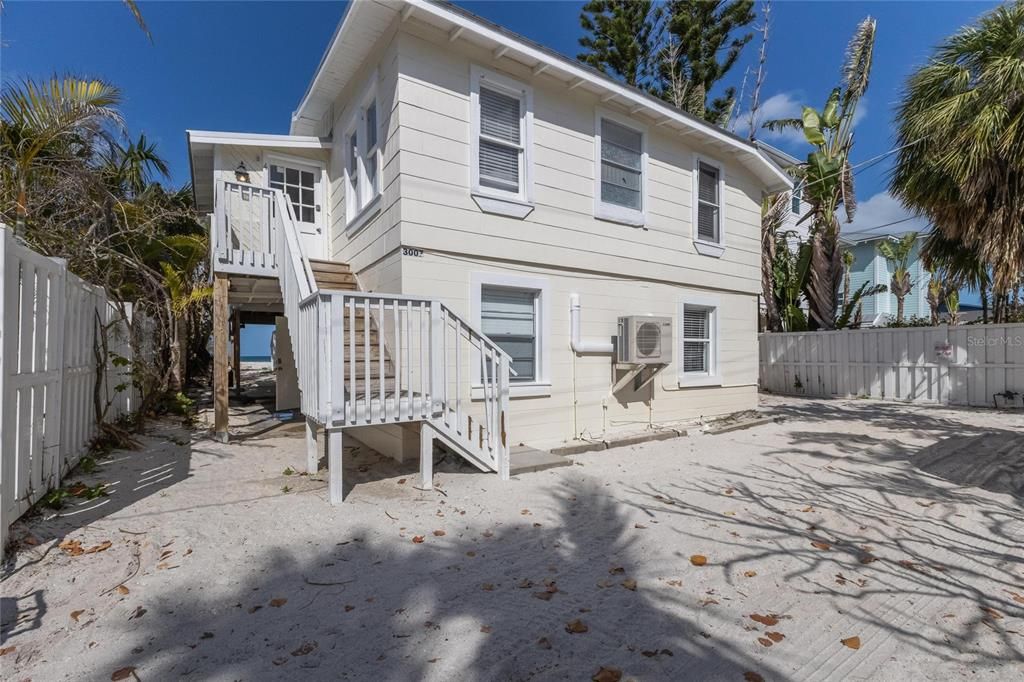 For Sale: $4,200,000 (8 beds, 6 baths, 3503 Square Feet)