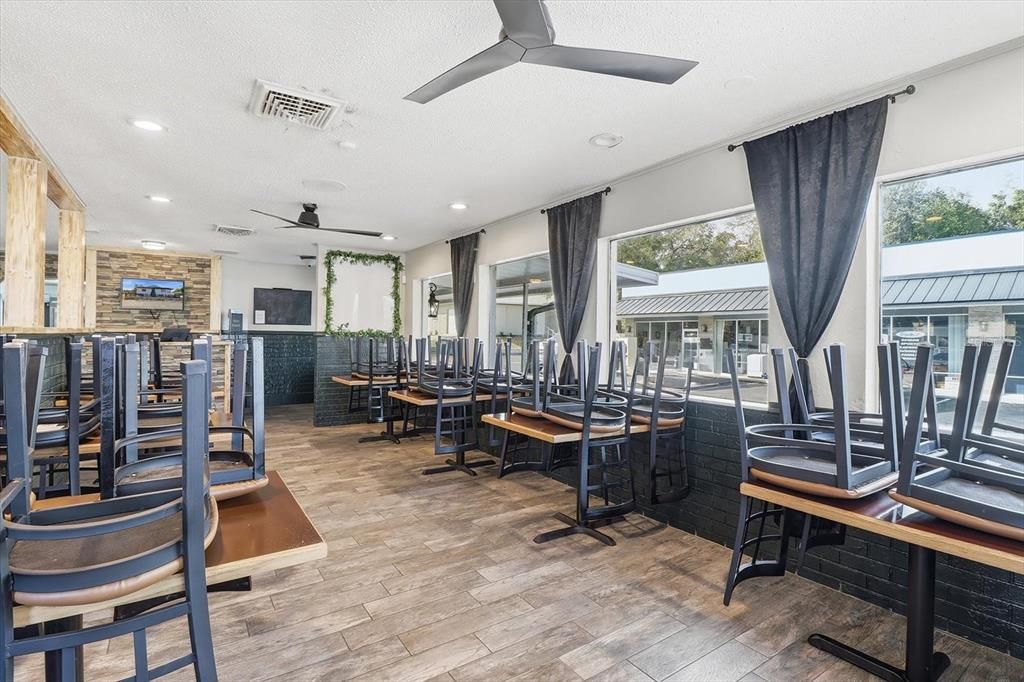 Activo con contrato: $499,900 (0 camas, 0 baños, 1920 Pies cuadrados)