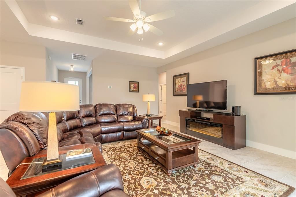 Active With Contract: $484,900 (4 beds, 3 baths, 2127 Square Feet)