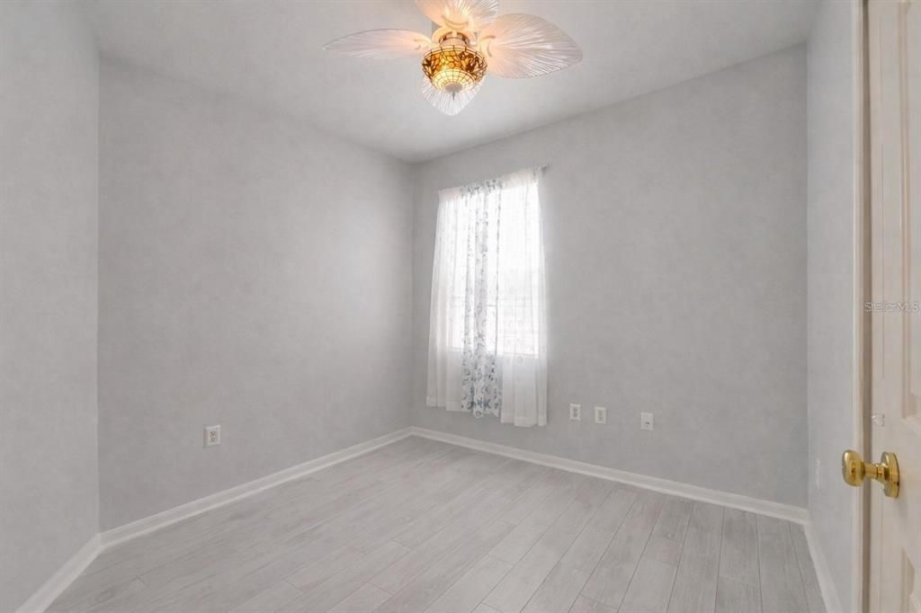 Active With Contract: $2,075 (3 beds, 2 baths, 1210 Square Feet)