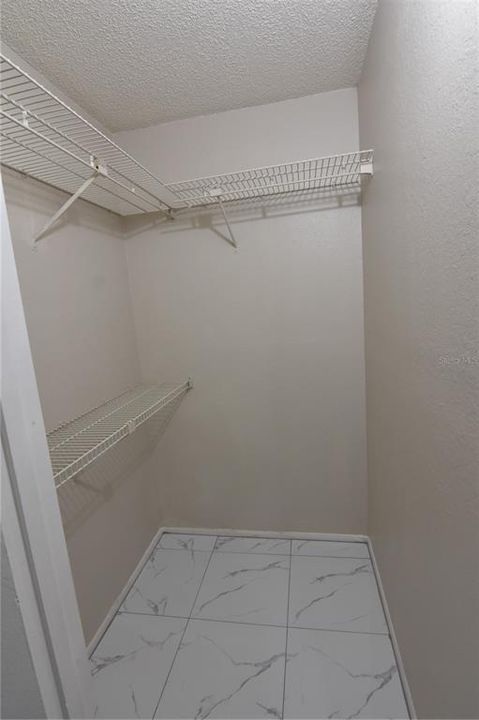 Activo con contrato: $1,425 (2 camas, 2 baños, 1019 Pies cuadrados)