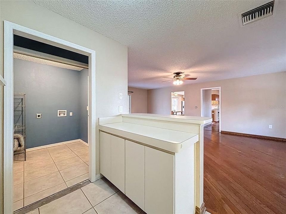 En Venta: $384,999 (3 camas, 3 baños, 2308 Pies cuadrados)