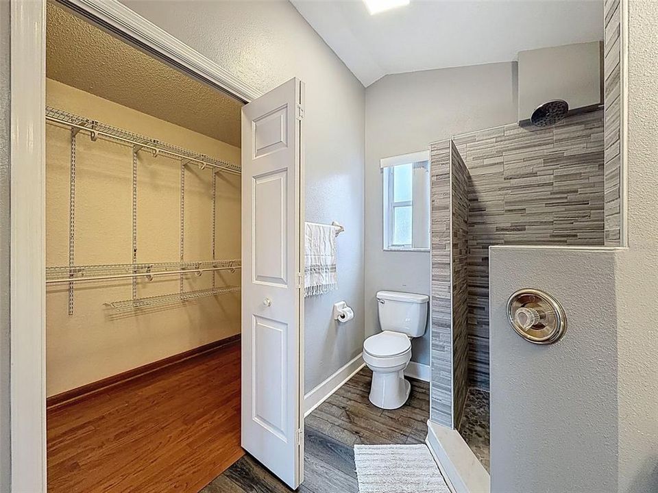 En Venta: $384,999 (3 camas, 3 baños, 2308 Pies cuadrados)
