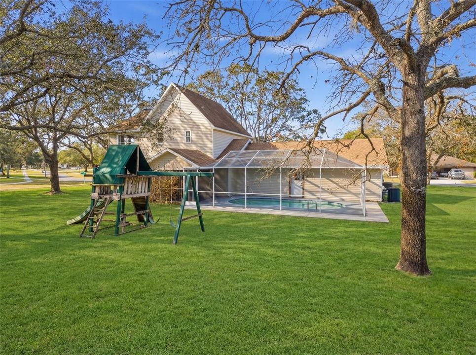 En Venta: $384,999 (3 camas, 3 baños, 2308 Pies cuadrados)