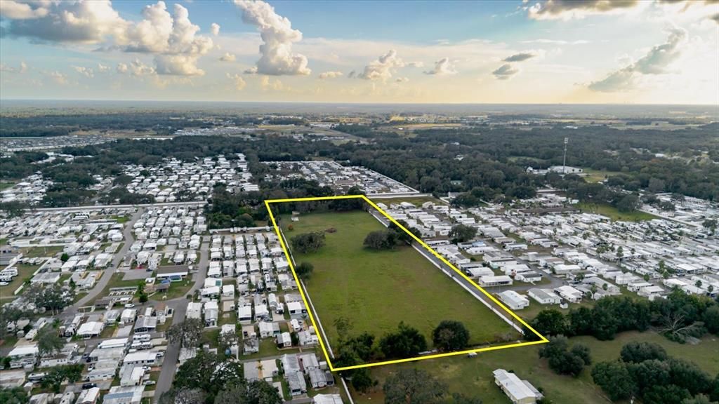 На продажу: $3,900,000 (10.00 acres)