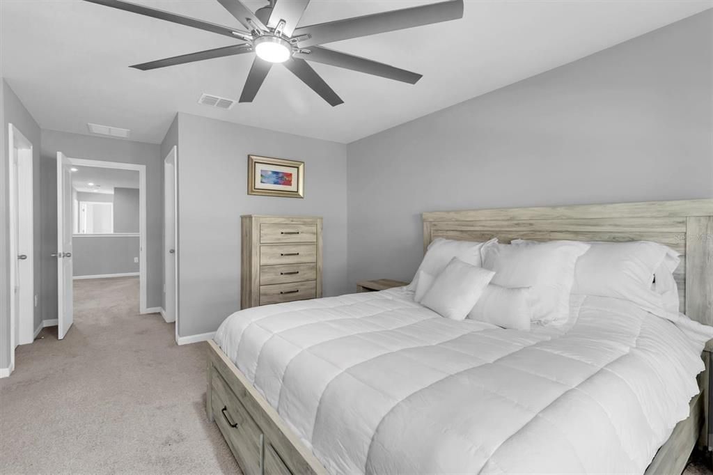 На продажу: $440,000 (3 спален, 2 ванн, 2243 Квадратных фут)