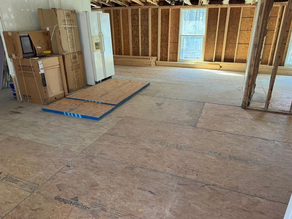 For Sale: $75,000 (3 beds, 2 baths, 1664 Square Feet)