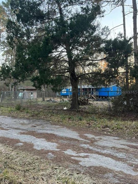 For Sale: $75,000 (3 beds, 2 baths, 1664 Square Feet)