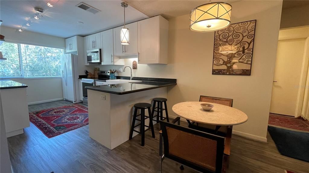 待售: $207,500 (2 贝兹, 2 浴室, 1152 平方英尺)