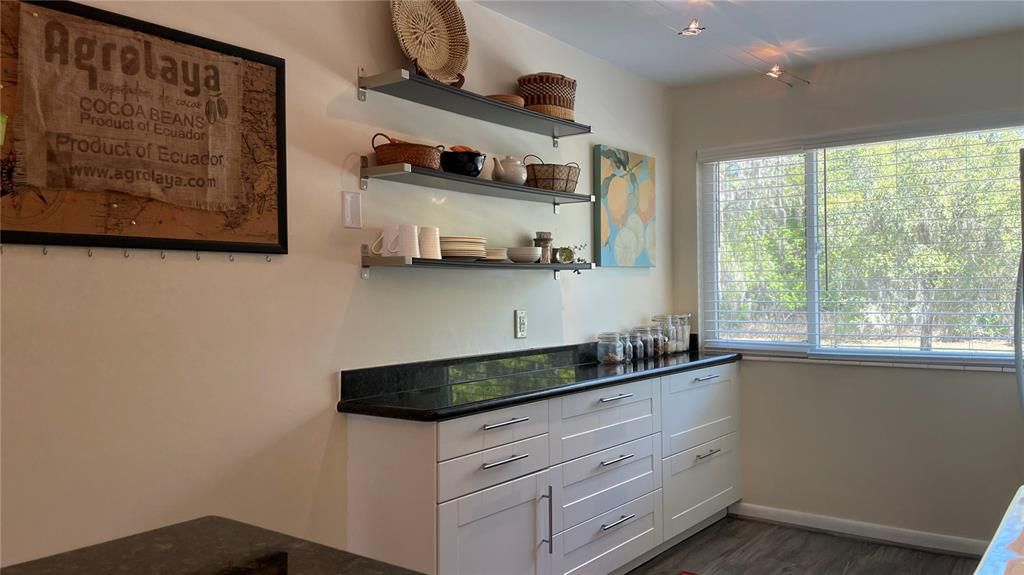 待售: $207,500 (2 贝兹, 2 浴室, 1152 平方英尺)