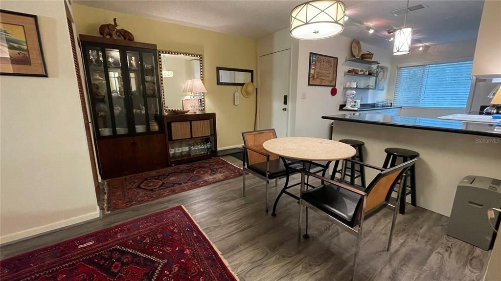 待售: $207,500 (2 贝兹, 2 浴室, 1152 平方英尺)