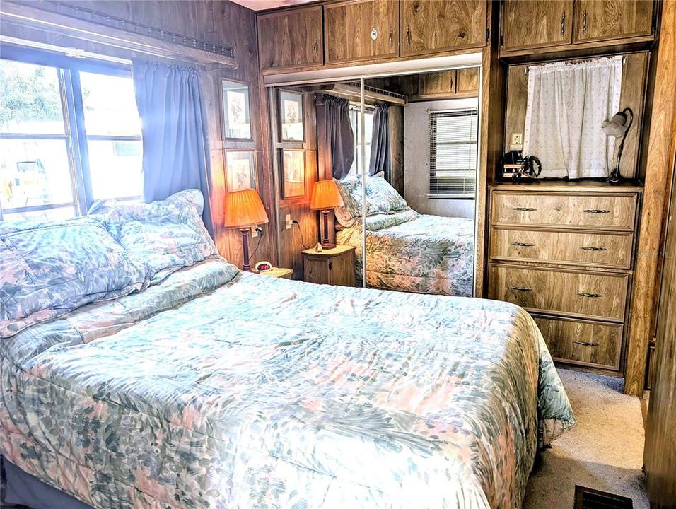 На продажу: $78,500 (1 спален, 1 ванн, 808 Квадратных фут)