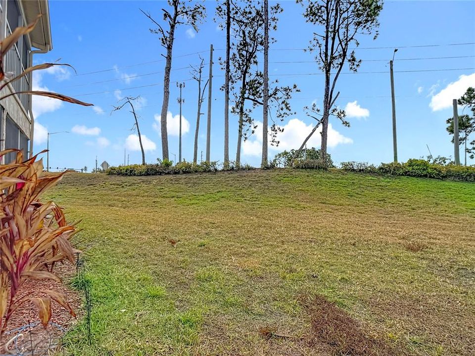 For Sale: $140,000 (2 beds, 1 baths, 925 Square Feet)