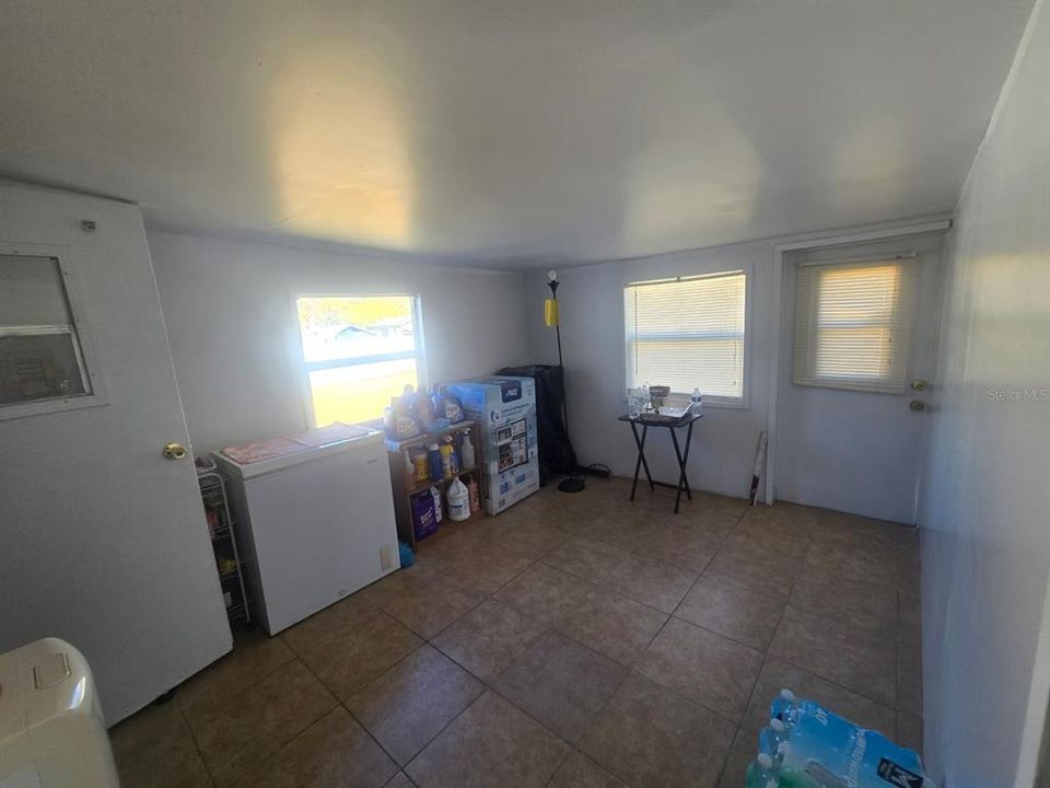 For Sale: $269,999 (3 beds, 2 baths, 1456 Square Feet)
