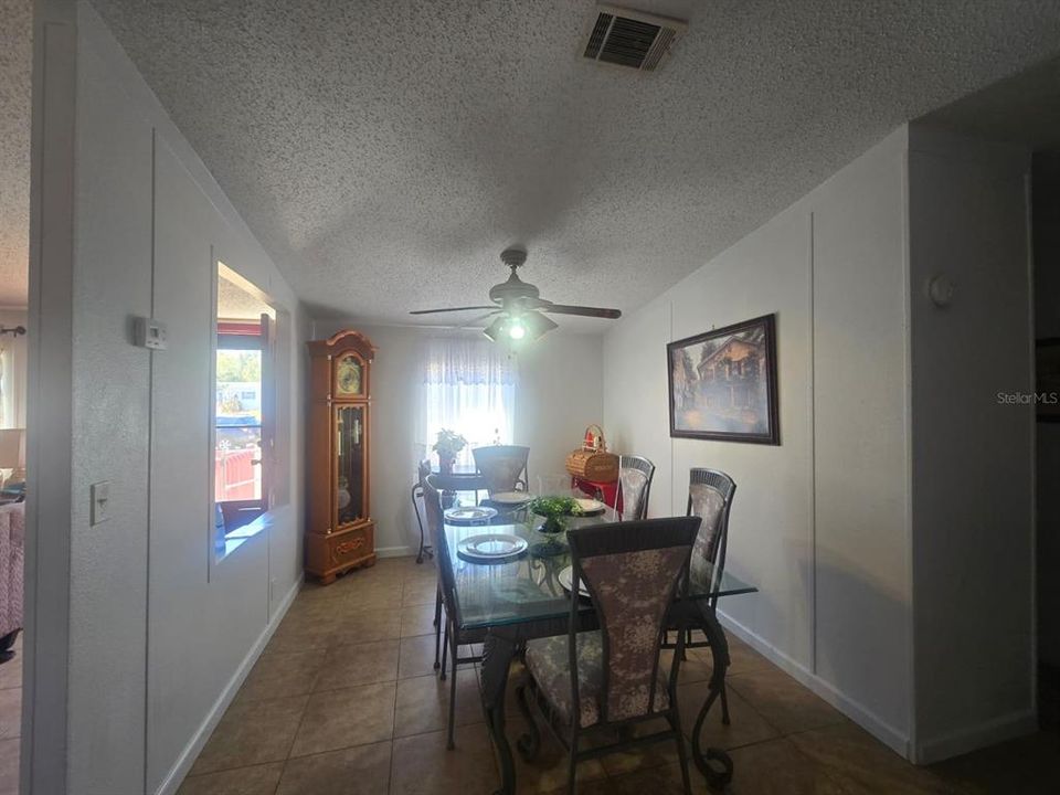 For Sale: $269,999 (3 beds, 2 baths, 1456 Square Feet)