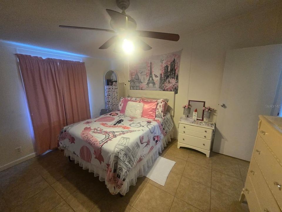 For Sale: $269,999 (3 beds, 2 baths, 1456 Square Feet)