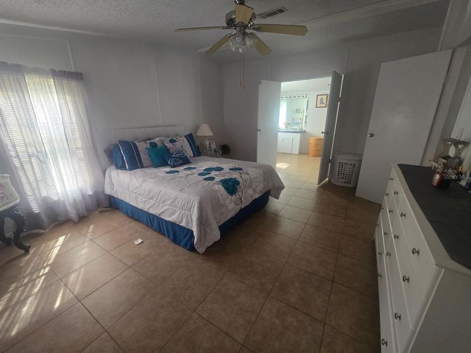 For Sale: $269,999 (3 beds, 2 baths, 1456 Square Feet)