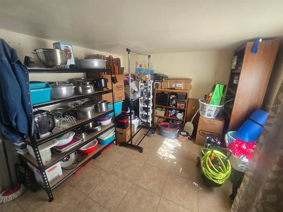 For Sale: $269,999 (3 beds, 2 baths, 1456 Square Feet)