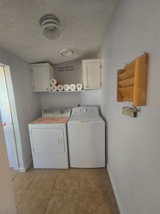 For Sale: $269,999 (3 beds, 2 baths, 1456 Square Feet)