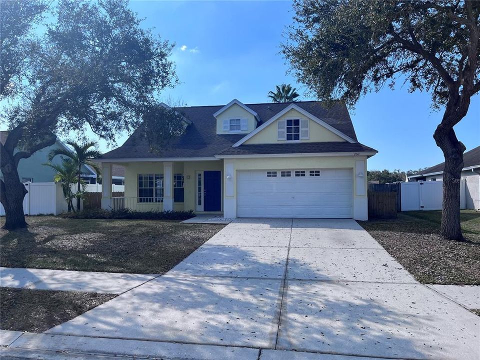 Recently Rented: $2,250 (4 beds, 2 baths, 2045 Square Feet)