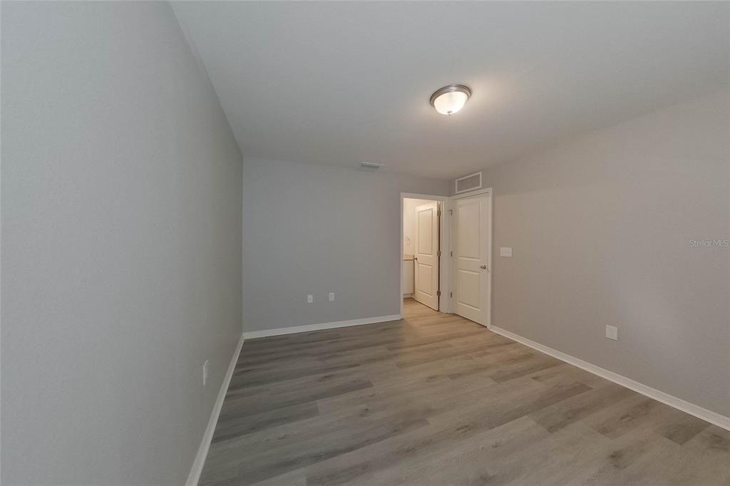 В аренду: $1,845 (4 спален, 2 ванн, 1650 Квадратных фут)