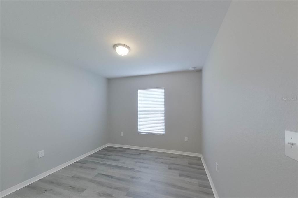 В аренду: $1,845 (4 спален, 2 ванн, 1650 Квадратных фут)