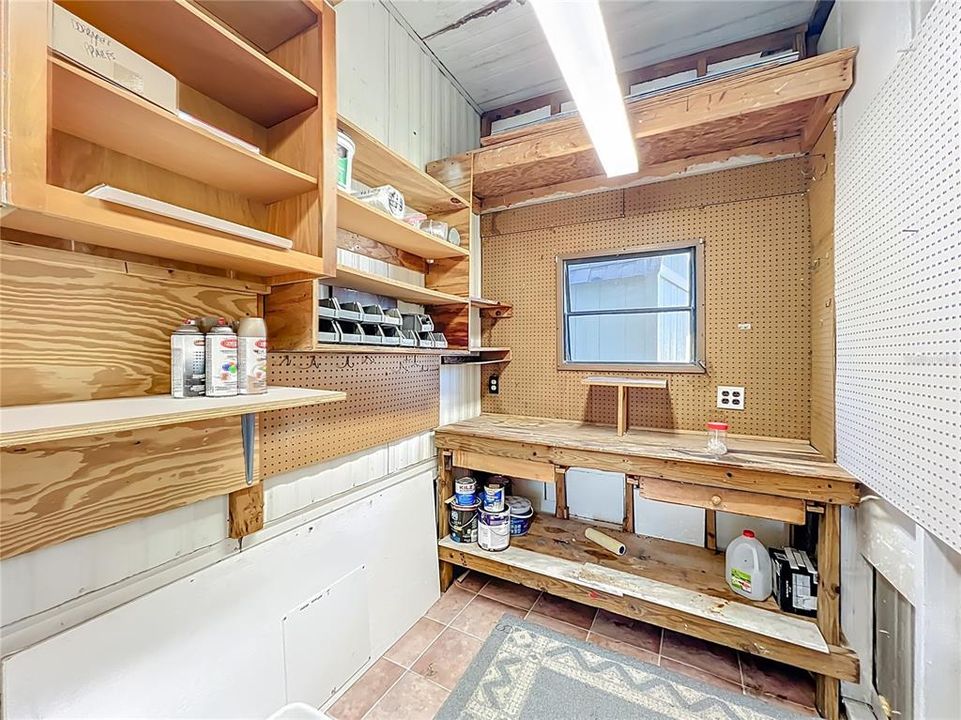 For Sale: $139,900 (2 beds, 2 baths, 768 Square Feet)