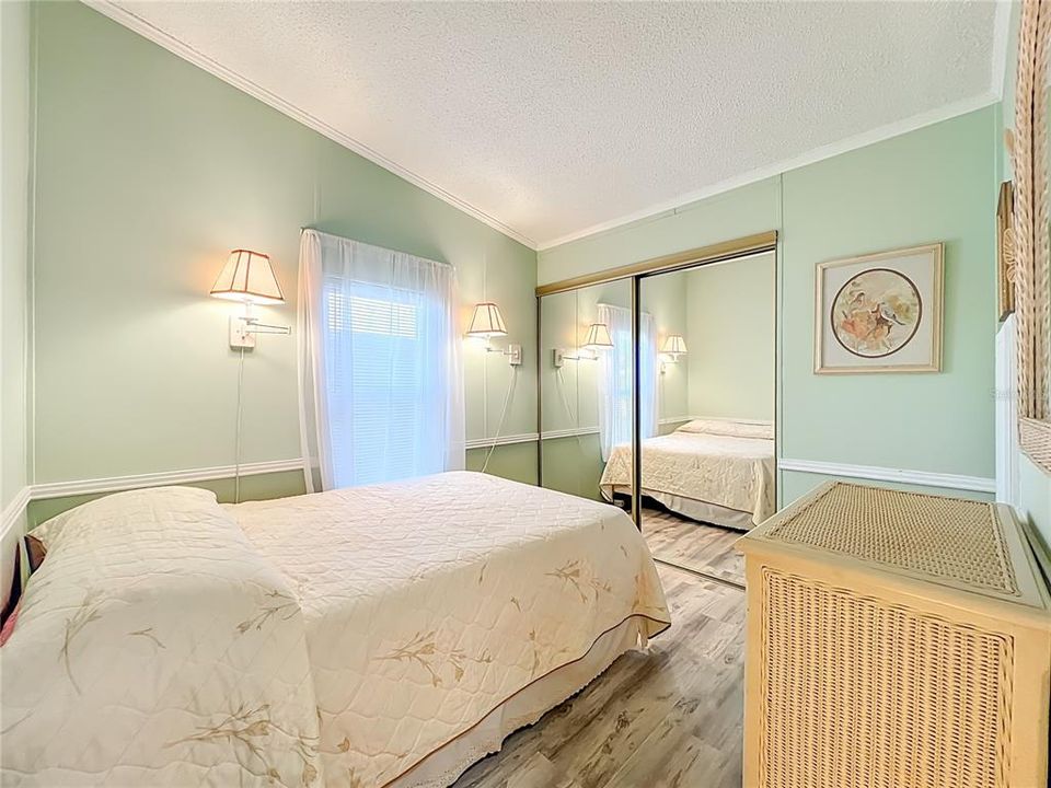 For Sale: $139,900 (2 beds, 2 baths, 768 Square Feet)