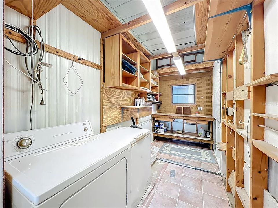 For Sale: $139,900 (2 beds, 2 baths, 768 Square Feet)