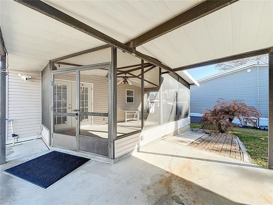 For Sale: $139,900 (2 beds, 2 baths, 768 Square Feet)