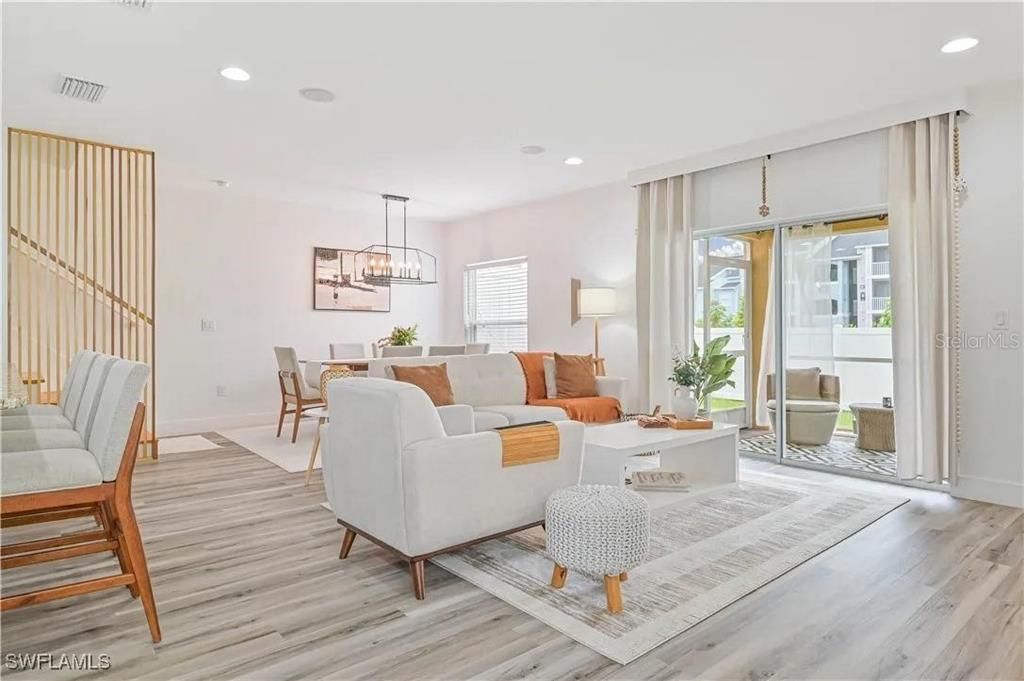 En Venta: $369,800 (3 camas, 2 baños, 2018 Pies cuadrados)