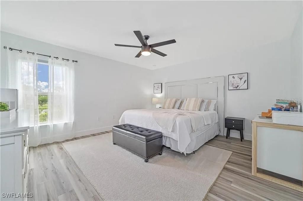 En Venta: $369,800 (3 camas, 2 baños, 2018 Pies cuadrados)