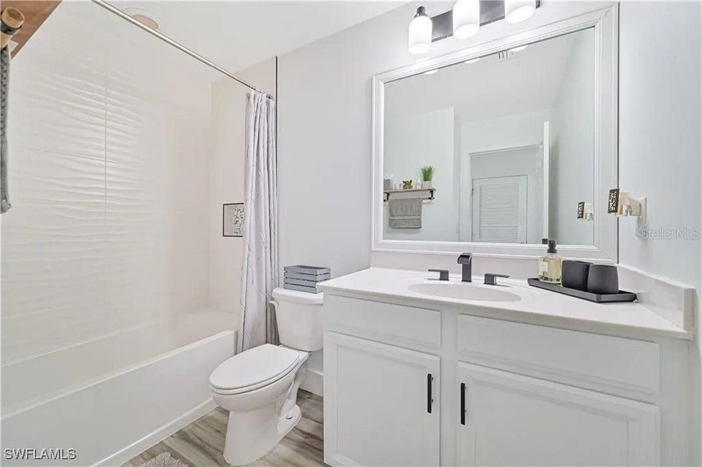 En Venta: $369,800 (3 camas, 2 baños, 2018 Pies cuadrados)