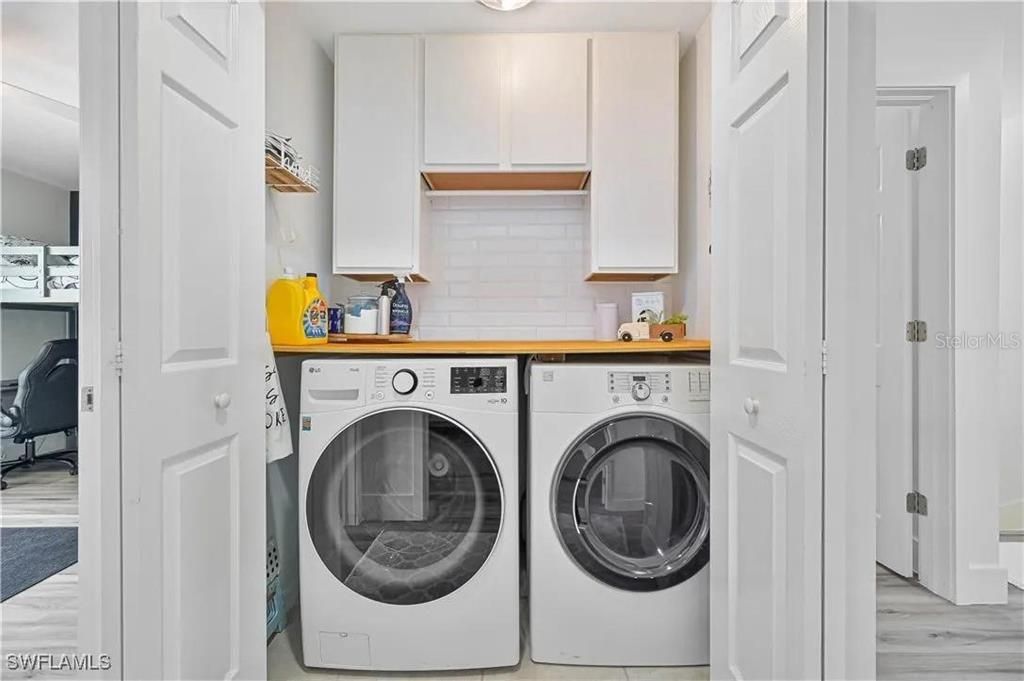 En Venta: $369,800 (3 camas, 2 baños, 2018 Pies cuadrados)