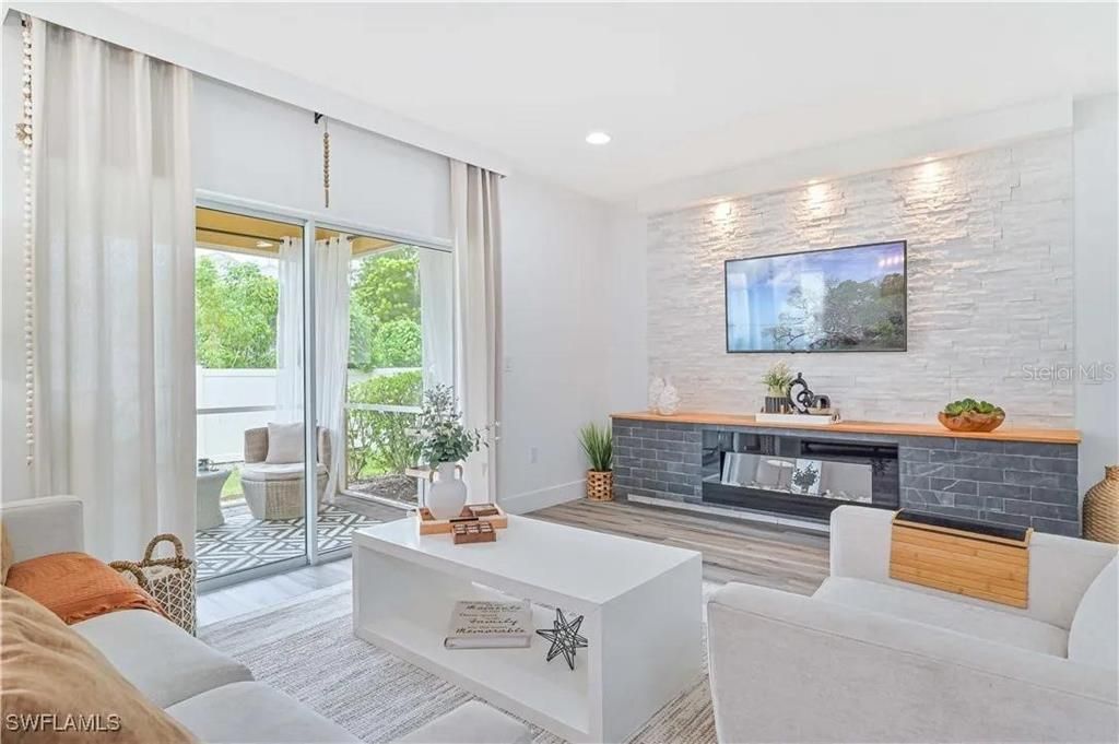 En Venta: $369,800 (3 camas, 2 baños, 2018 Pies cuadrados)