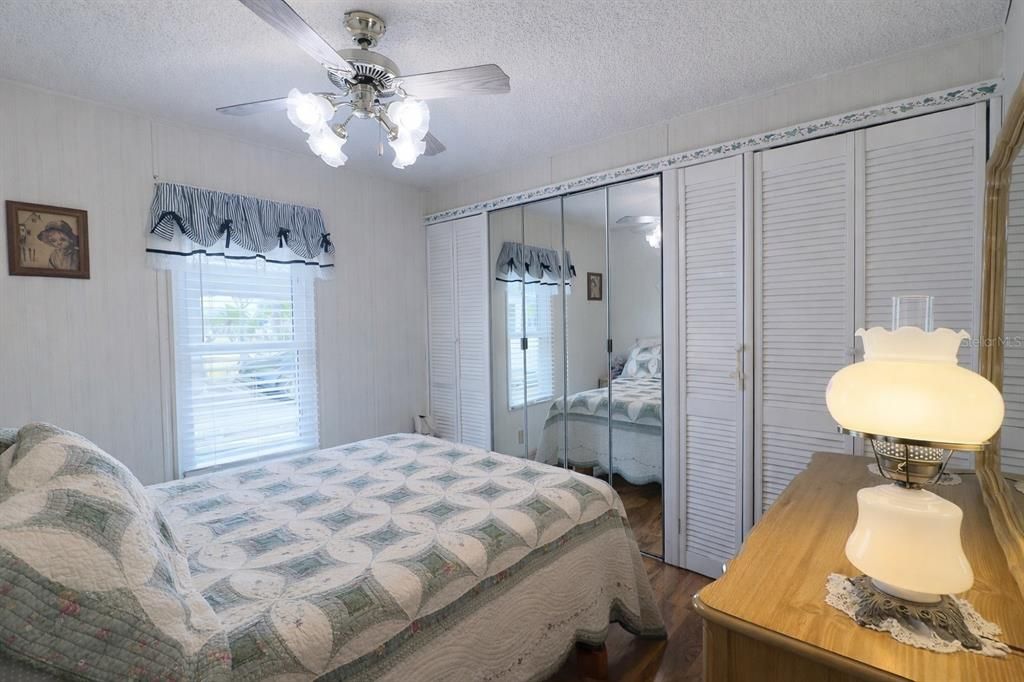 For Sale: $145,000 (2 beds, 2 baths, 1146 Square Feet)