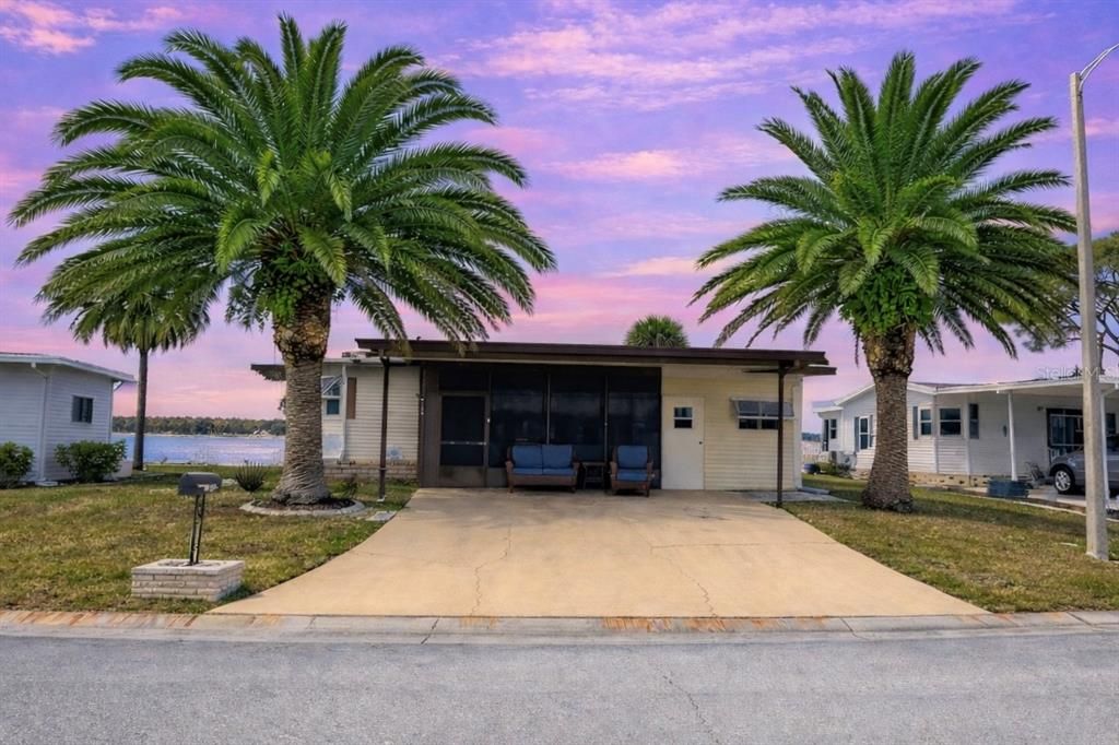 For Sale: $145,000 (2 beds, 2 baths, 1146 Square Feet)