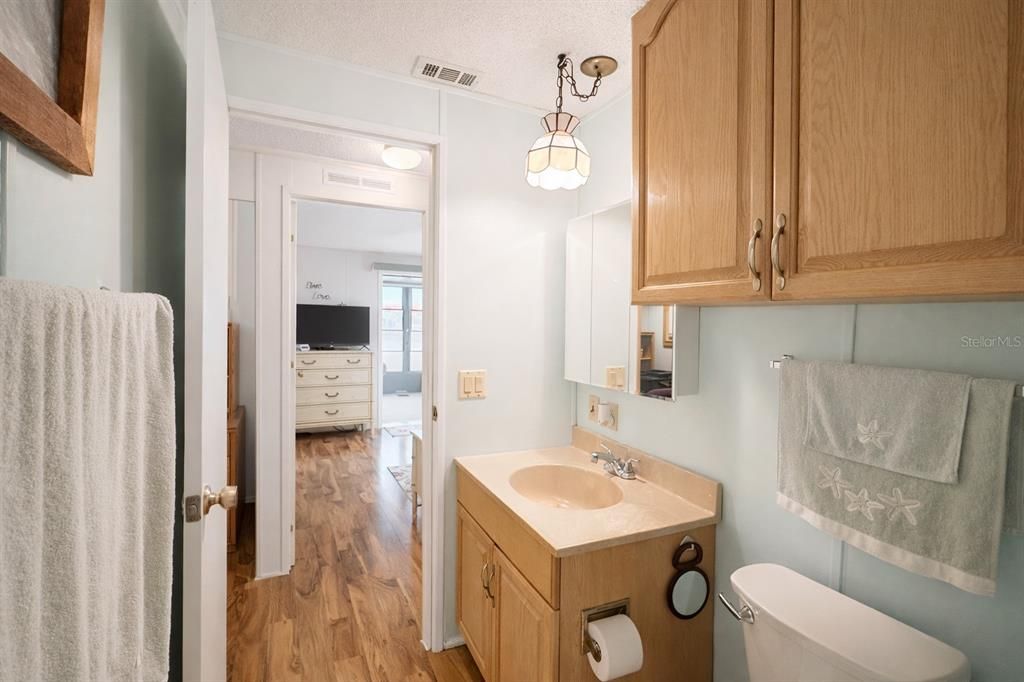 For Sale: $145,000 (2 beds, 2 baths, 1146 Square Feet)