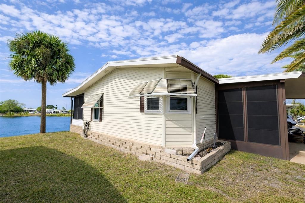 For Sale: $145,000 (2 beds, 2 baths, 1146 Square Feet)
