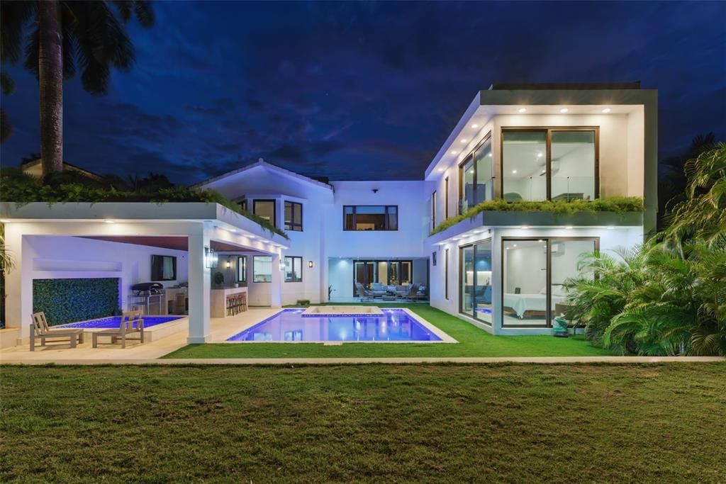 En Venta: $9,495,000 (8 camas, 6 baños, 7500 Pies cuadrados)