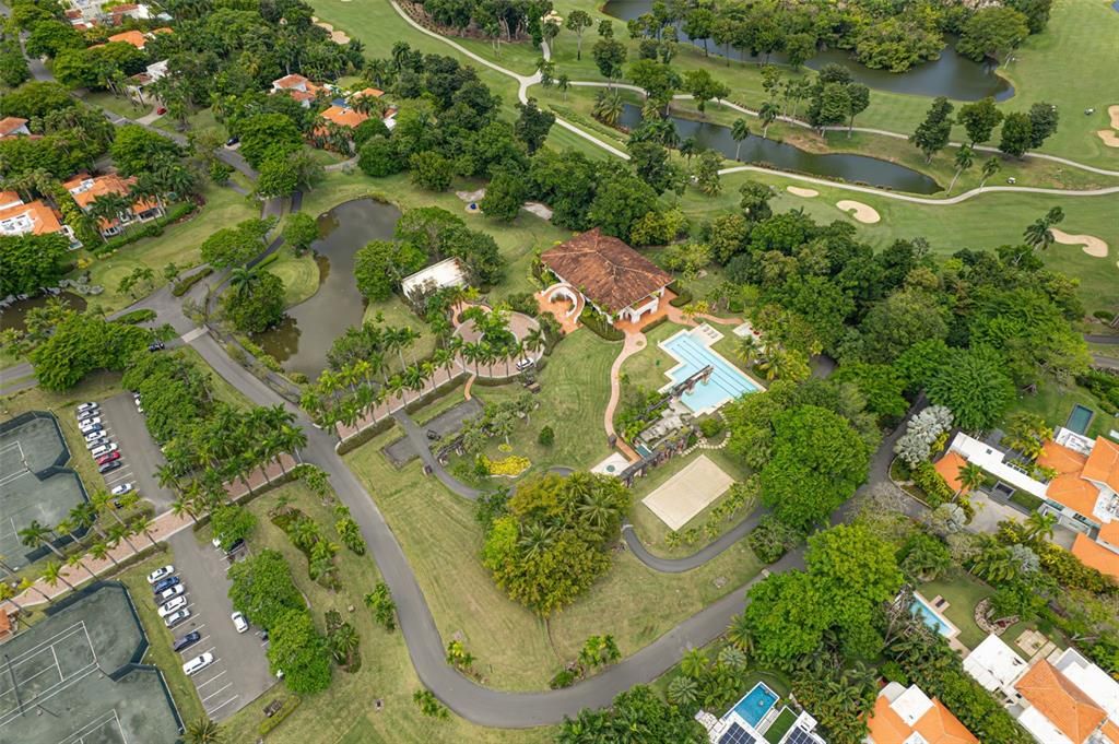 En Venta: $9,495,000 (8 camas, 6 baños, 7500 Pies cuadrados)
